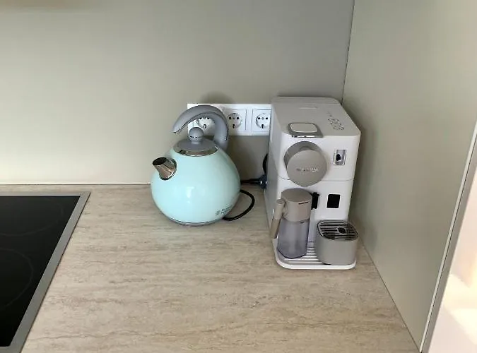 Six - One Seven アパート コブレンツ